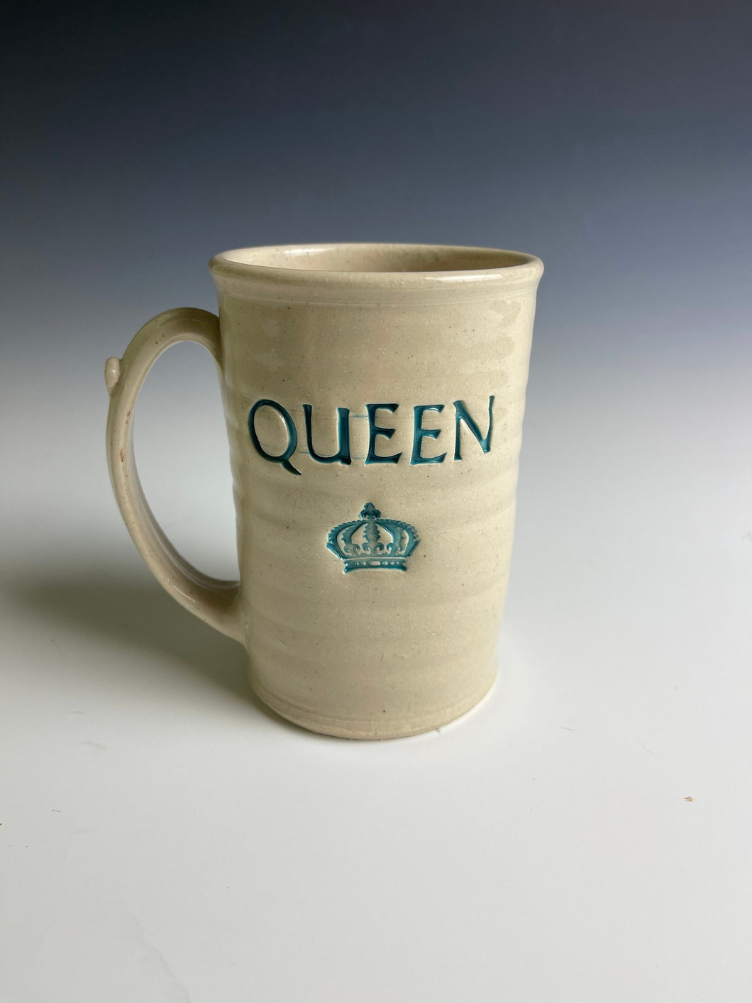 16oz Queen Mug.