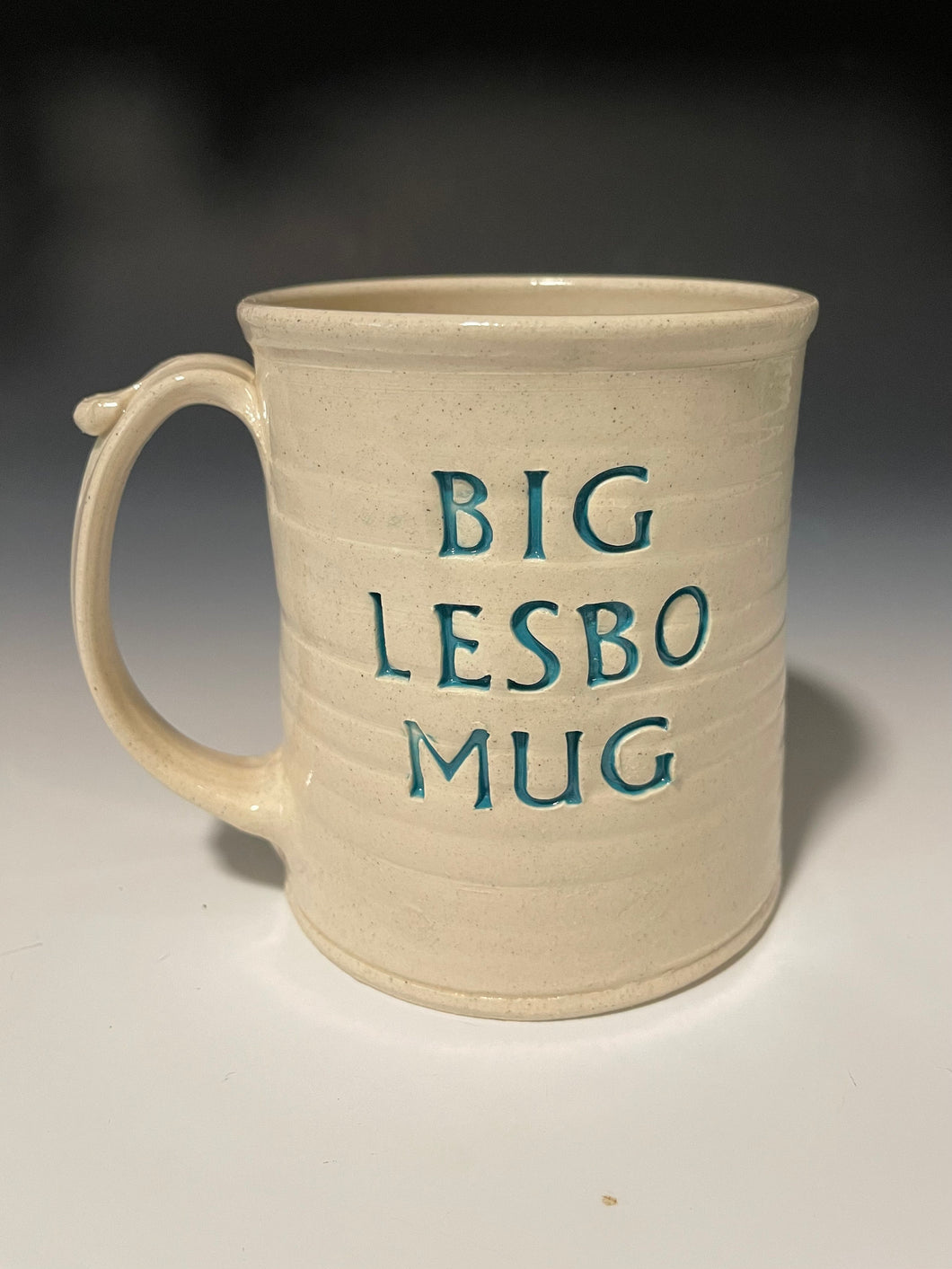 20oz Big Lesbo Mug Mug